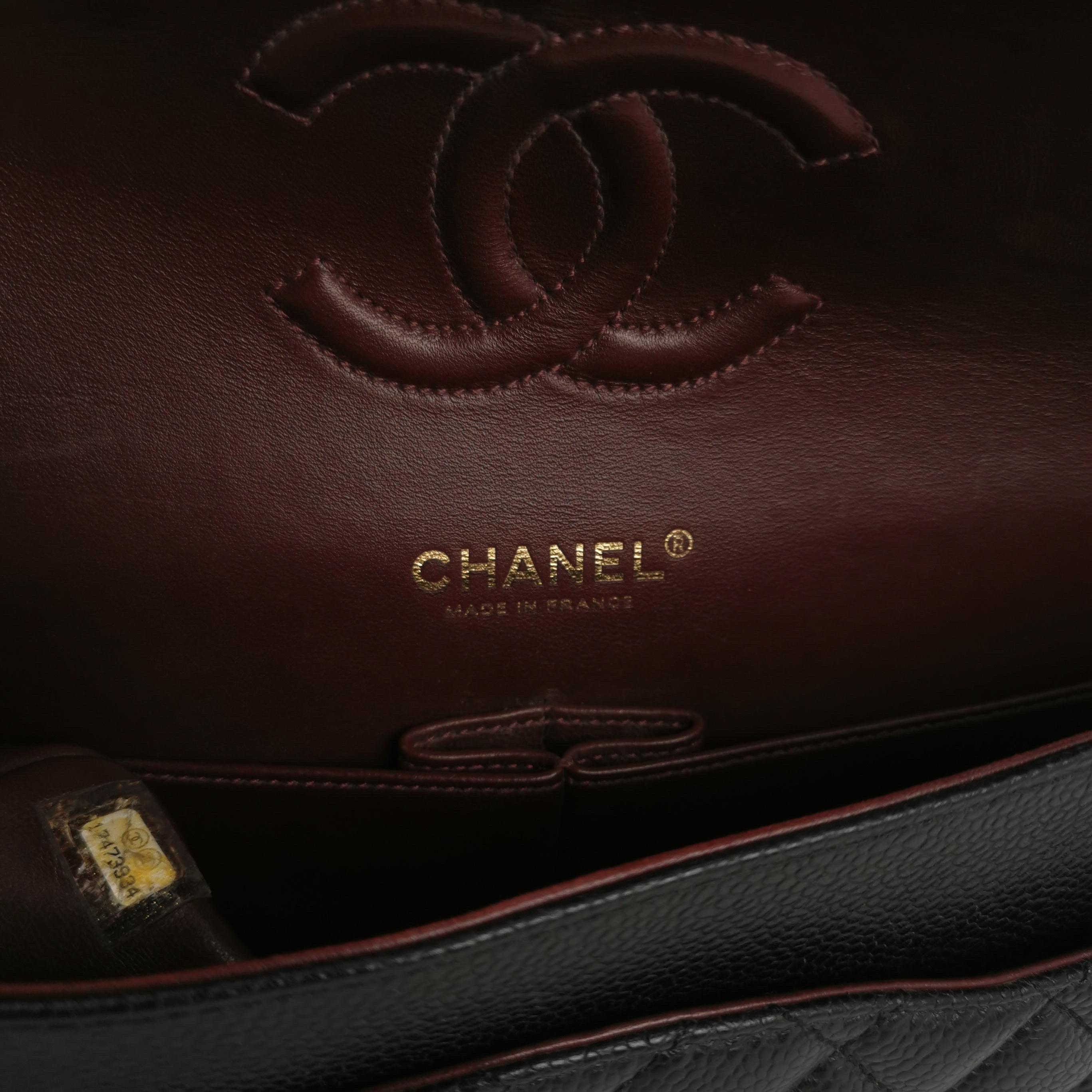 Chanel Classic Flap Medium Black Caviar Leather Gold-tone Hardware 2012-2013 For Sale 3