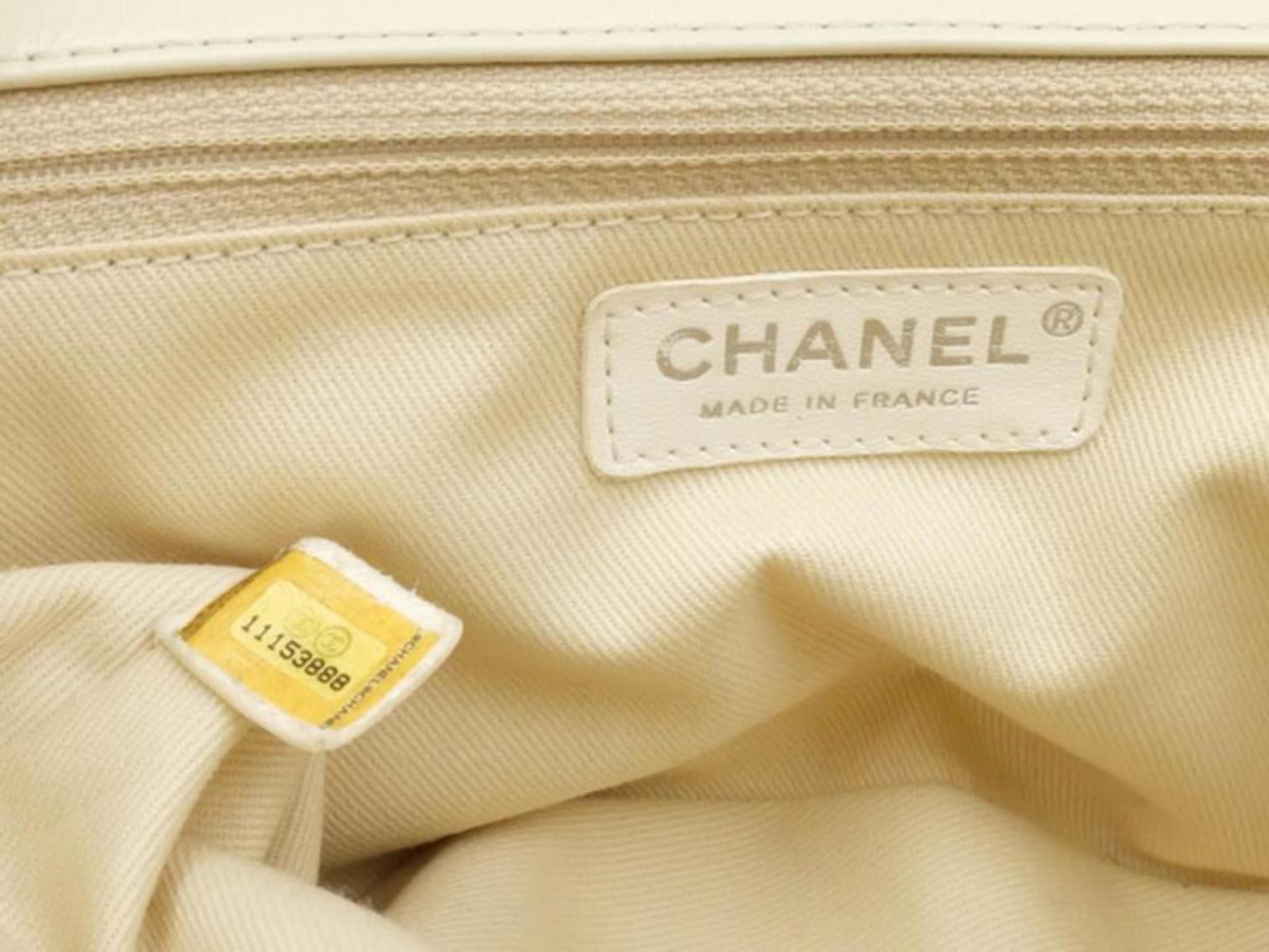 Beige Chanel Classic Flap Medium Frame 225543 Ivory Leather Shoulder Bag For Sale