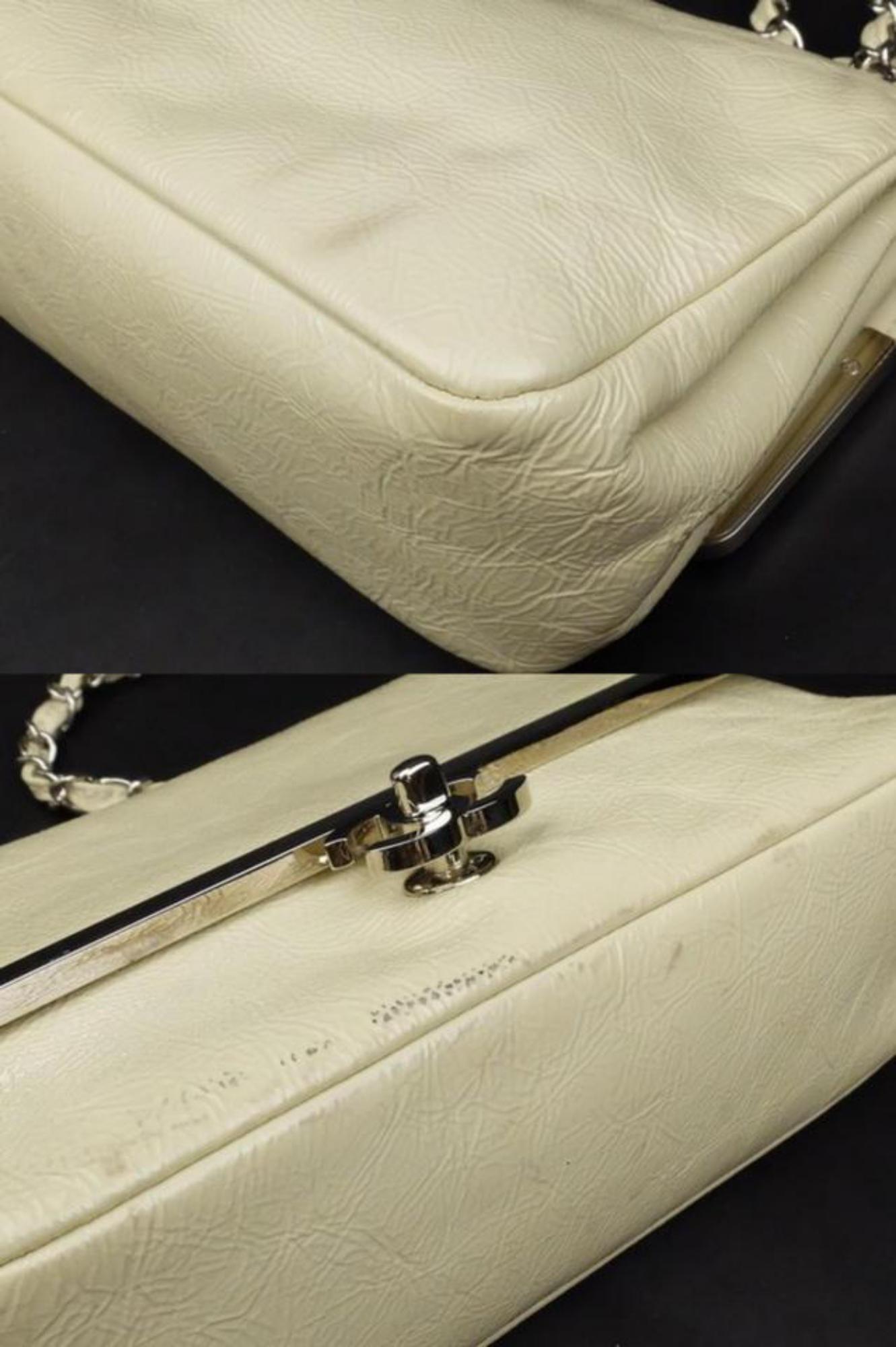 Chanel Classic Flap Medium Frame 225543 Ivory Leather Shoulder Bag For Sale 2