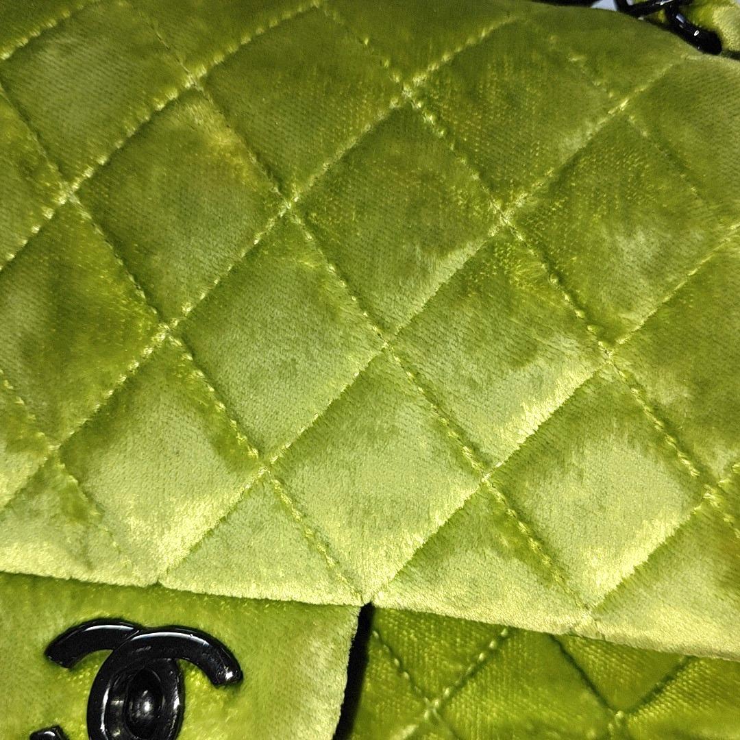 Chanel Classic Flap Medium Green Velvet Black Hardware, 2014-2015 7
