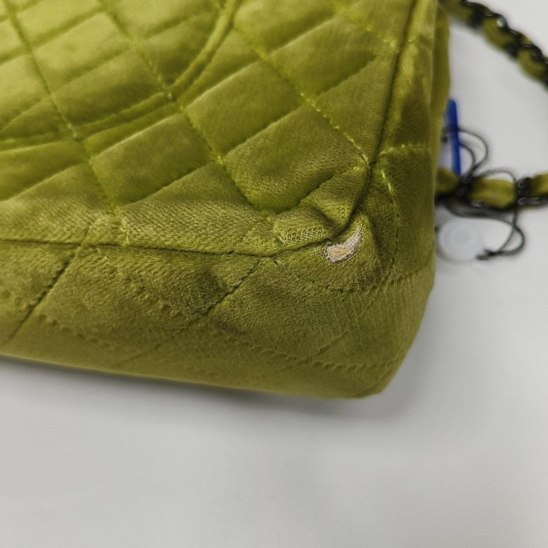 Chanel Classic Flap Medium Green Velvet Black Hardware, 2014-2015 8