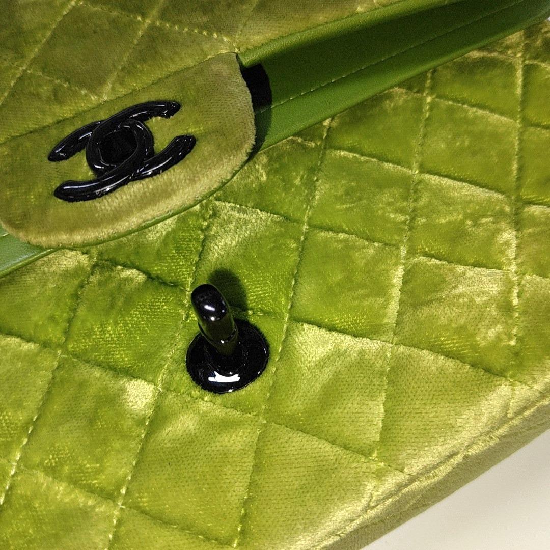 Chanel Classic Flap Medium Green Velvet Black Hardware, 2014-2015 3