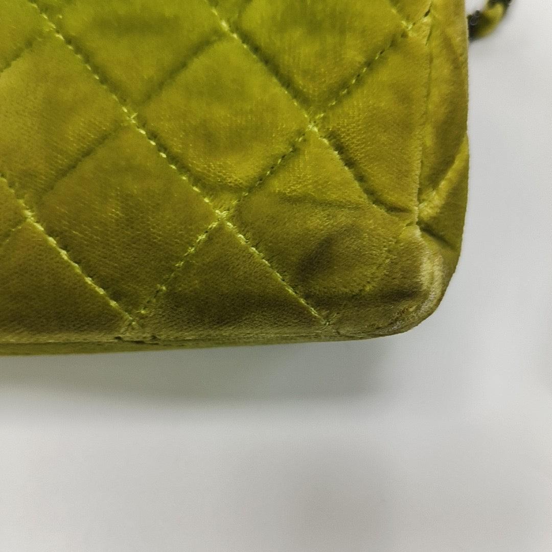 Chanel Classic Flap Medium Green Velvet Black Hardware, 2014-2015 3