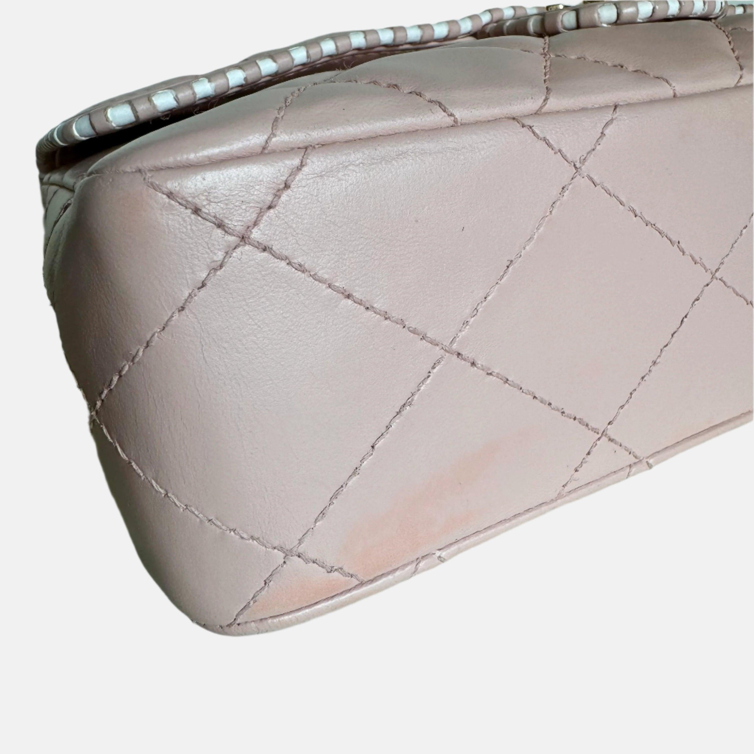 Chanel Classic Flap Medium Happy Stitch Pink Leder mit kontrastierendem weißen Rand im Angebot 3
