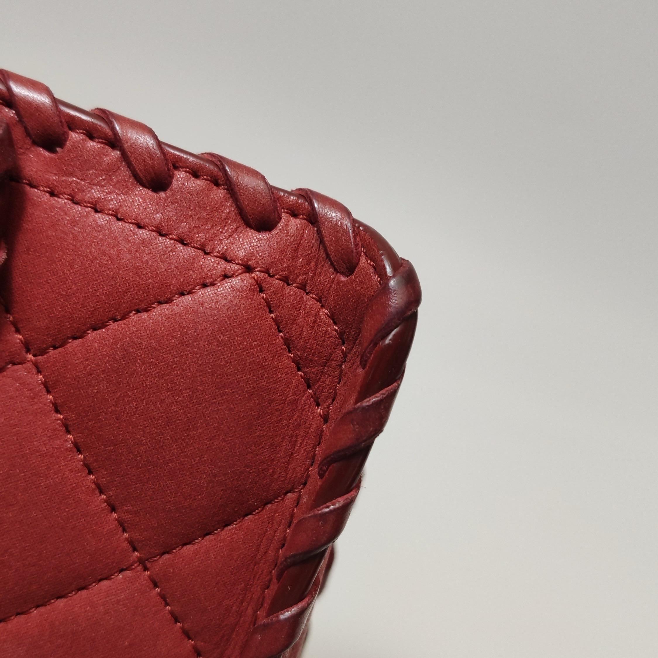 Chanel Classic Flap Medium Happy Stitch Red Fabric Gold Hardware, 2015-2016 en vente 12