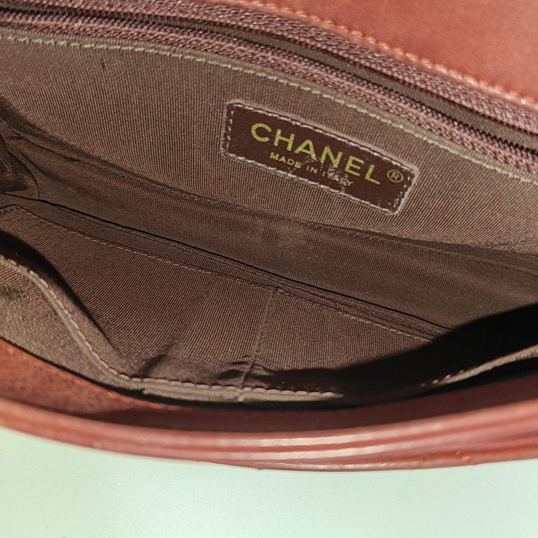 Chanel Classic Flap Medium Happy Stitch Red Fabric Gold Hardware, 2015-2016 Bon état - En vente à AUBERVILLIERS, FR