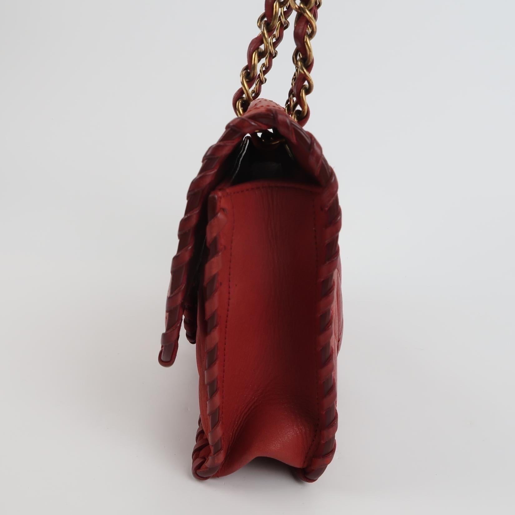 Chanel Classic Flap Medium Happy Stitch Red Fabric Gold Hardware, 2015-2016 Pour femmes en vente