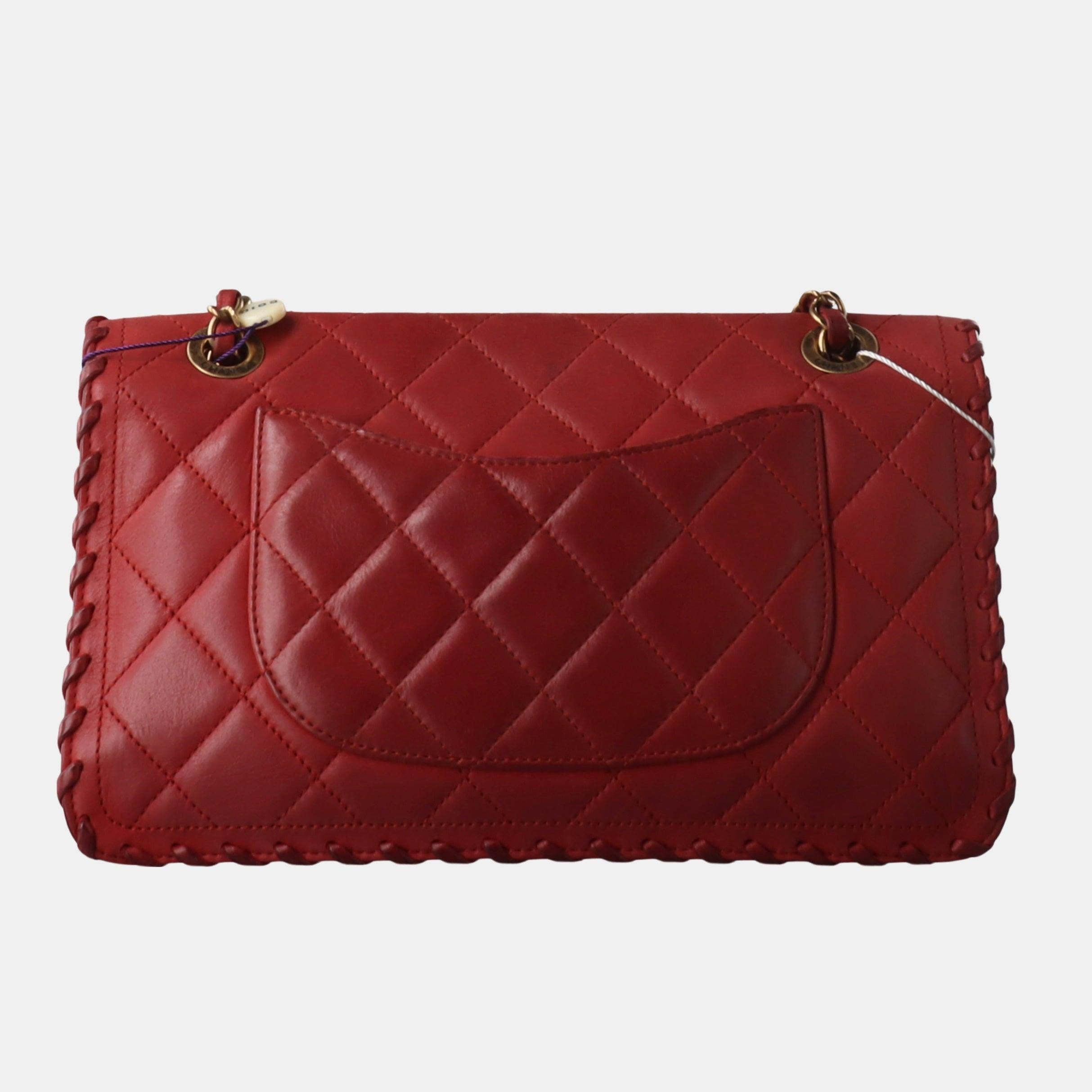 Chanel Classic Flap Medium Happy Stitch Red Fabric Gold Hardware, 2015-2016 en vente 1
