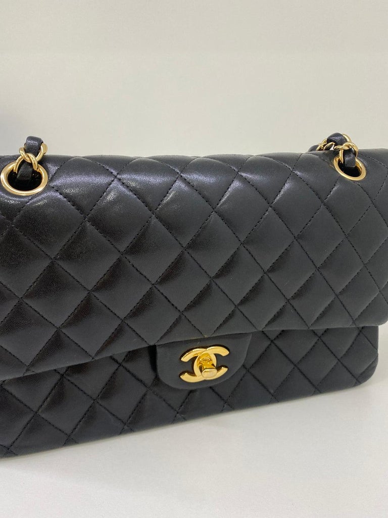 Chanel Classic Flap Medium Lambskin Black GHW For Sale at 1stDibs