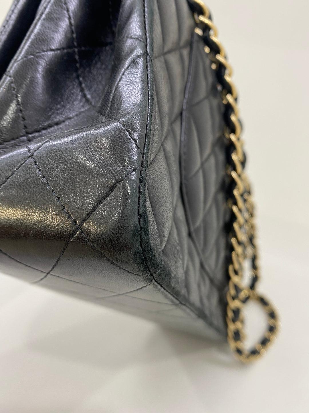 Chanel Classic Flap Medium Lambskin Black GHW 3