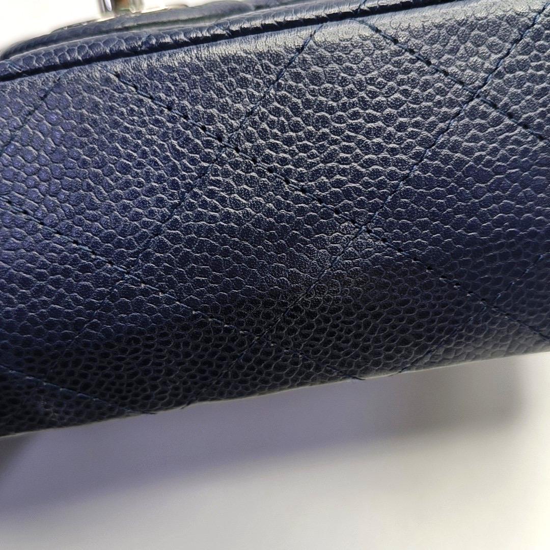 Chanel Classic Flap Medium Navy Caviar leather Silver Hardware For Sale 5
