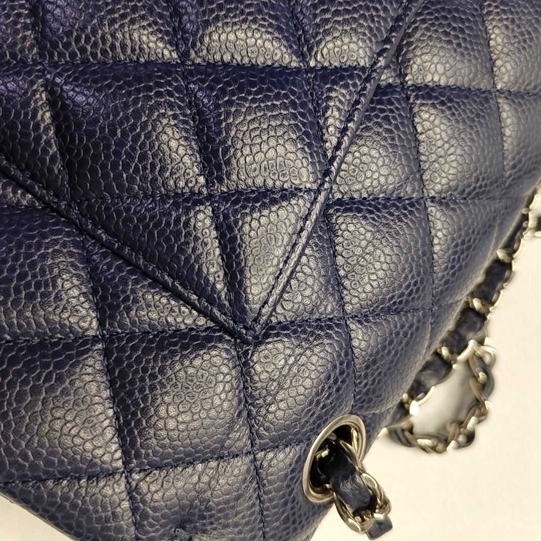 Chanel Classic Flap Medium Navy Caviar leather Silver Hardware For Sale 14