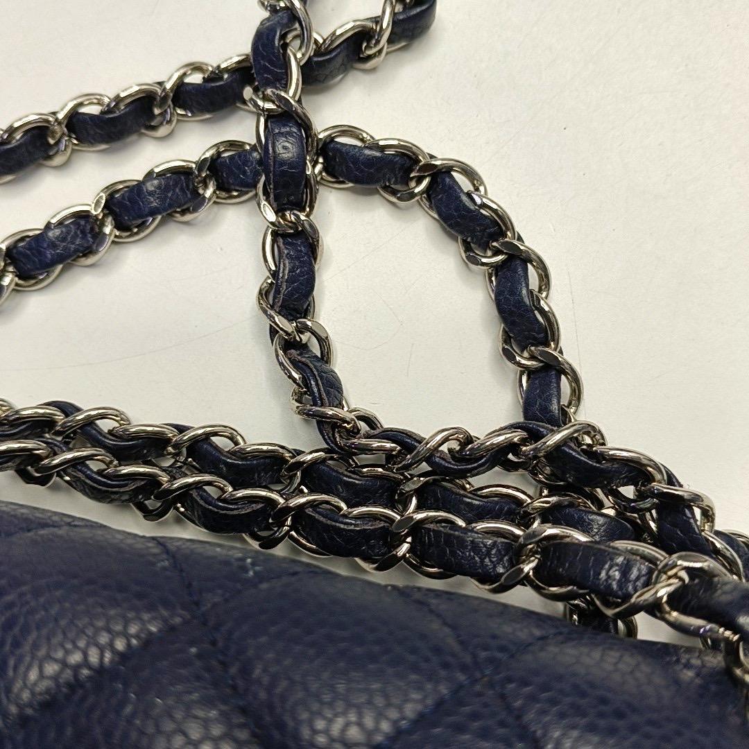 Chanel Classic Flap Medium Navy Caviar leather Silver Hardware For Sale 1