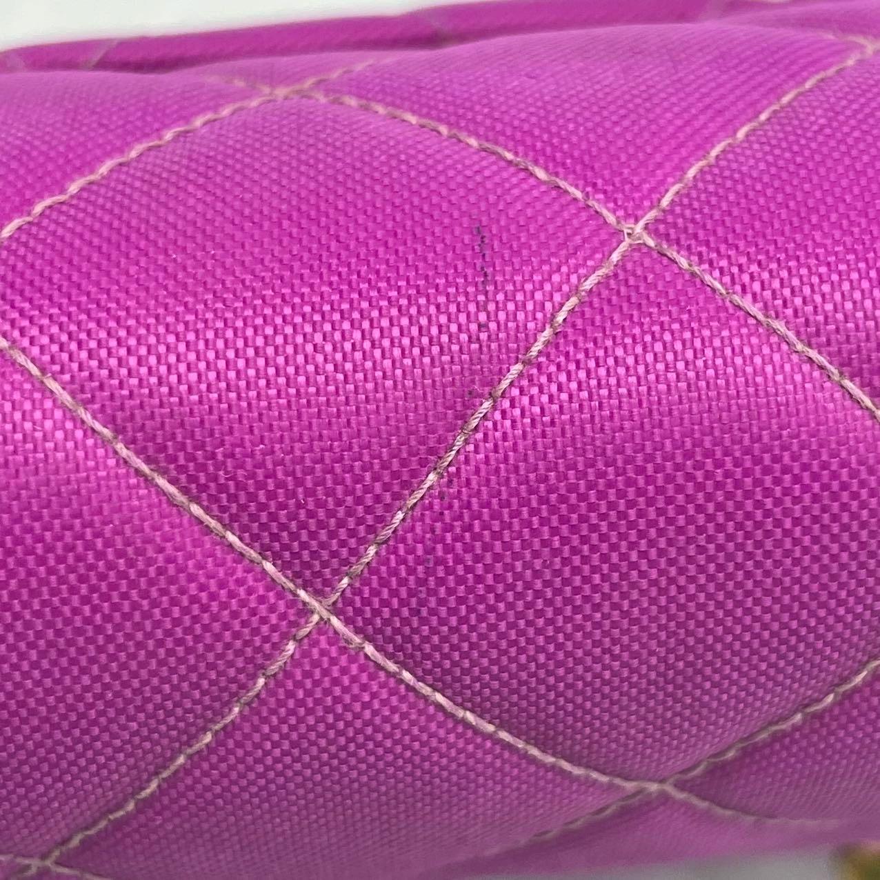 Chanel Classic Flap Medium Vintage Pink Fuchsia Canvas with 24k Gold Plated Hard For Sale 10