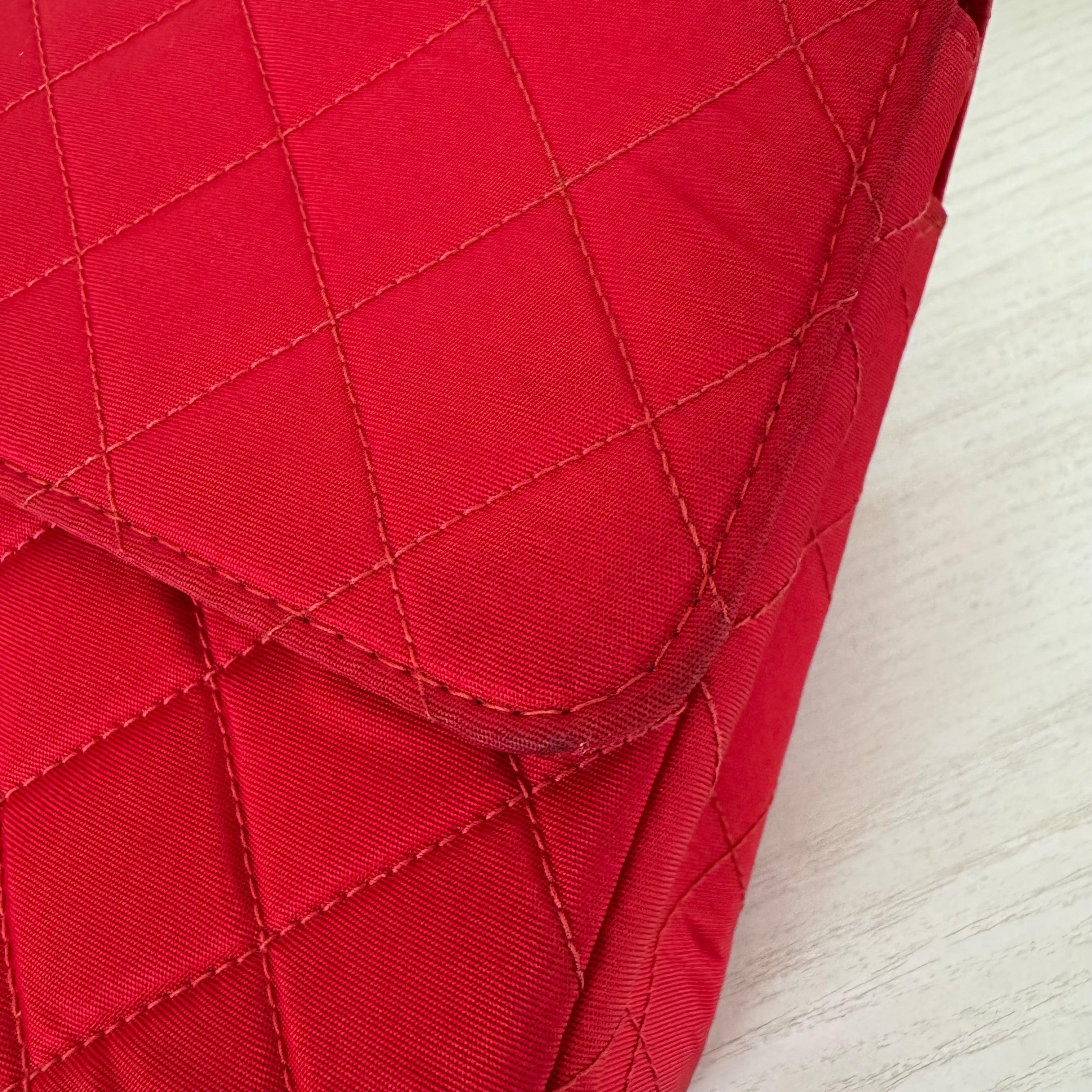 Chanel Classic Flap Medium Vintage Red Nylon Satin with 24k Gold Plated HW For Sale 9