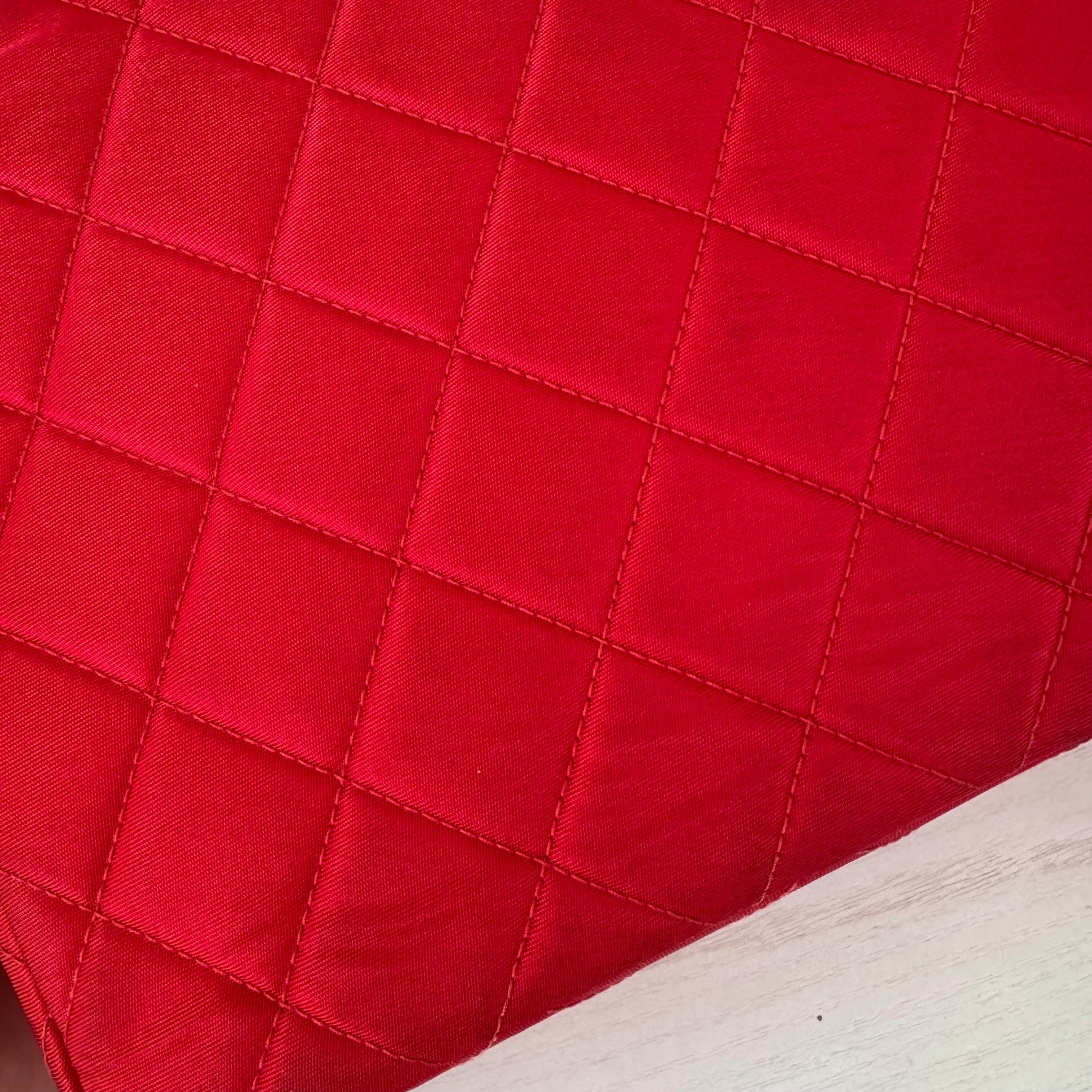 Chanel Classic Flap Medium Vintage Red Nylon Satin with 24k Gold Plated HW For Sale 10