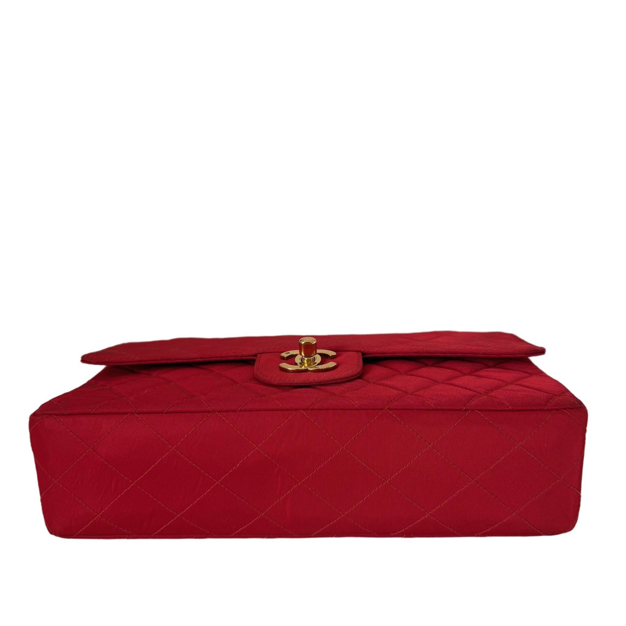 Chanel Classic Flap Medium Vintage Red Nylon Satin with 24k Gold Plated HW For Sale 2