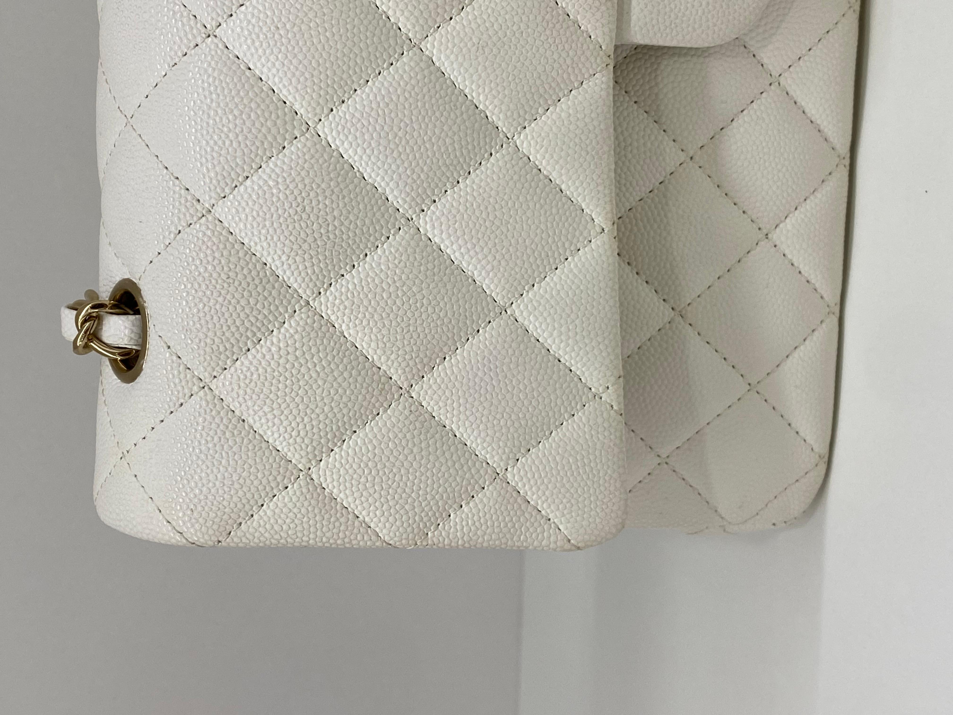 Chanel Classic Flap Medium White Caviar CHW In Excellent Condition For Sale In Double Bay, AU
