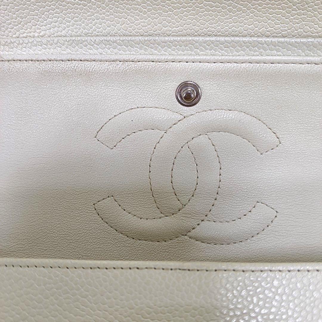 Chanel Classic Flap Medium Blanc Caviar Leather Silver Hardware en vente 2