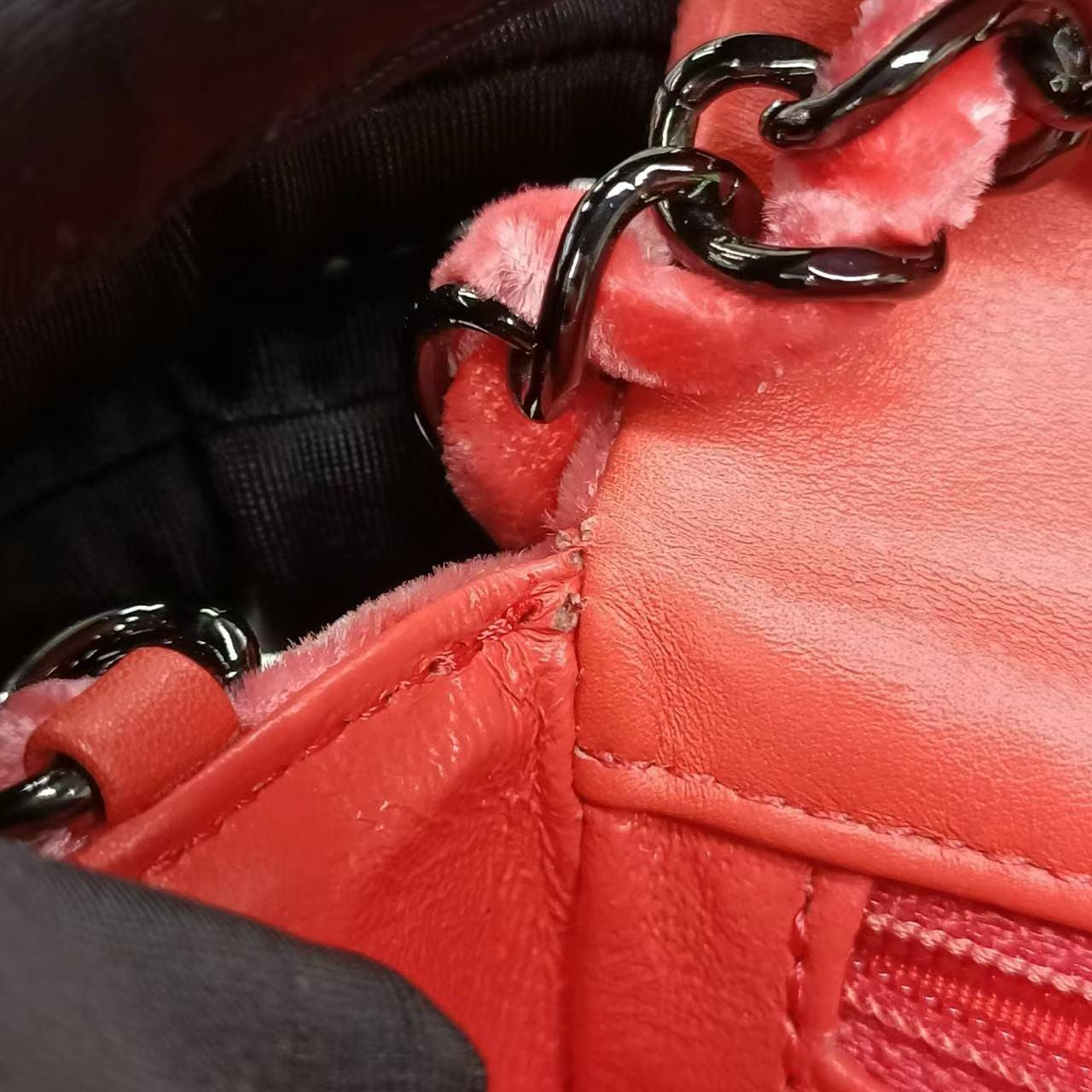 Chanel Classic Flap Mini Velluto Rosa Corallo Hardware Nero, 2014-2015 in vendita 11