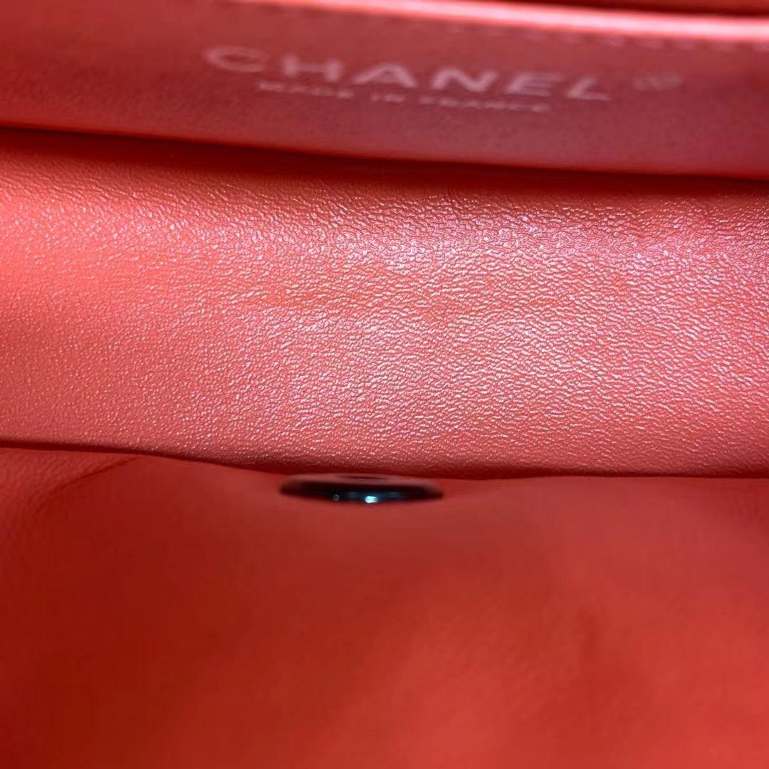 Chanel Classic Flap Mini Velluto Rosa Corallo Hardware Nero, 2014-2015 In condizioni ottime in vendita a AUBERVILLIERS, FR