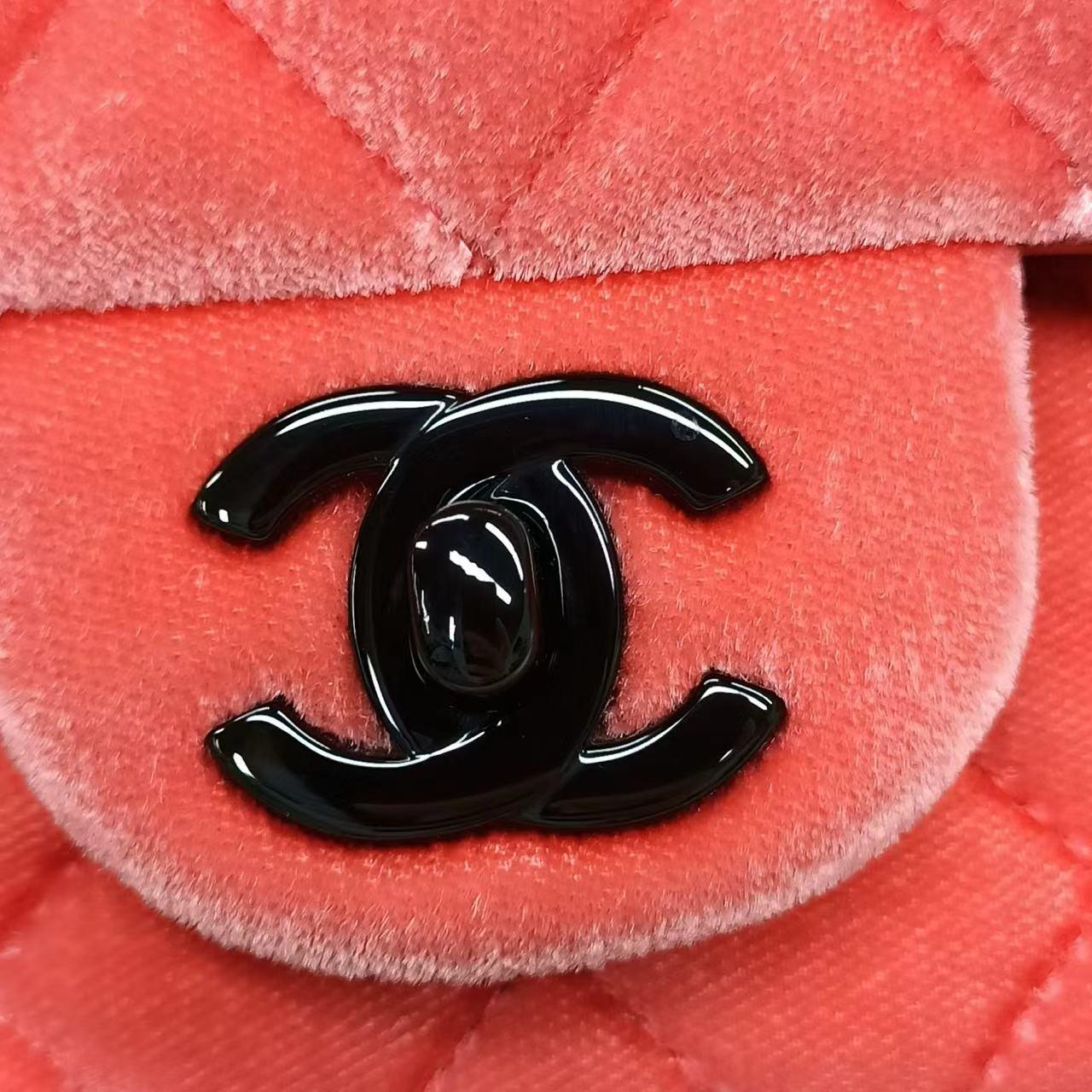 Chanel Classic Flap Mini Velluto Rosa Corallo Hardware Nero, 2014-2015 in vendita 2