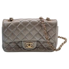Chanel Classic Flap Mini Metallic Rosa Lammfell Leder Gold Hardware