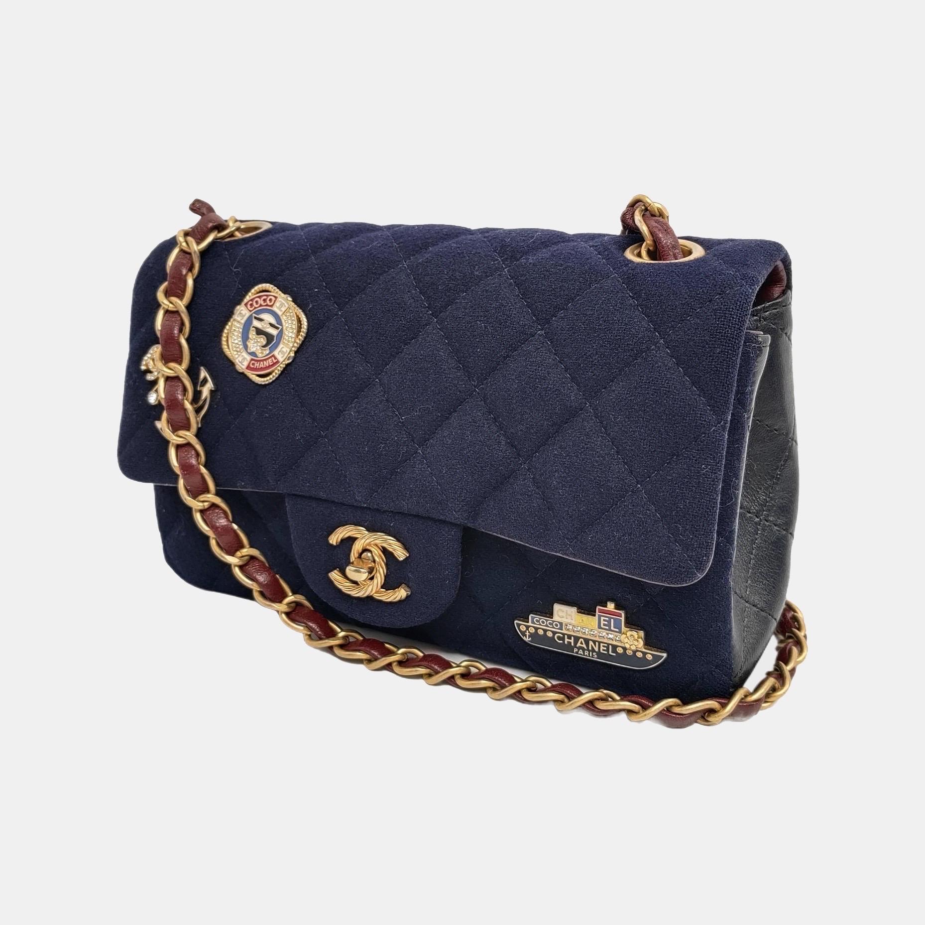Noir Chanel Classic Flap Mini Métiers d'Art Paris-Hamburg 2018 Wool Nautical Charms en vente