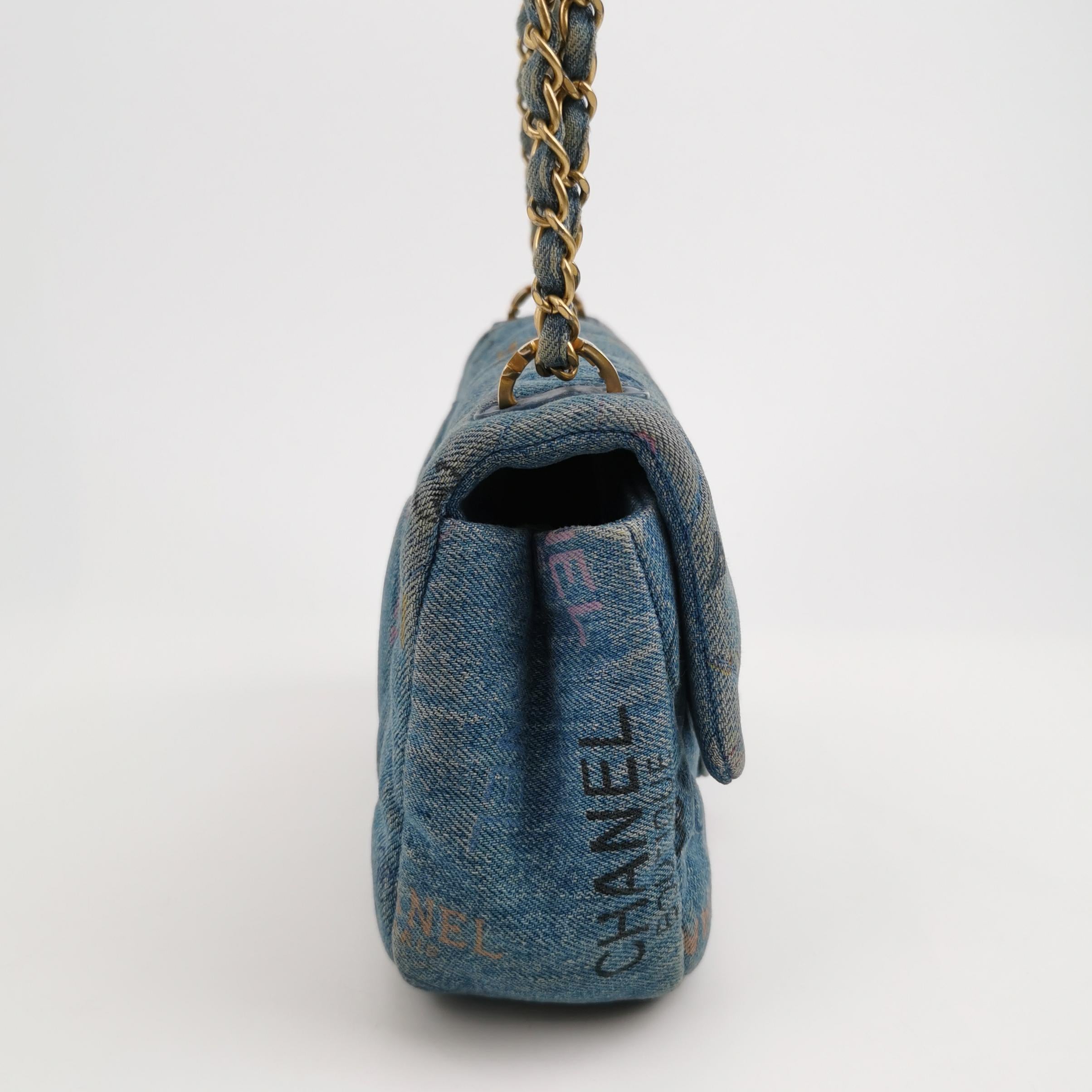 Chanel Classic Flap Mini Rectangular Blue Denim Jeans Gold Hardware Microchip en vente 11