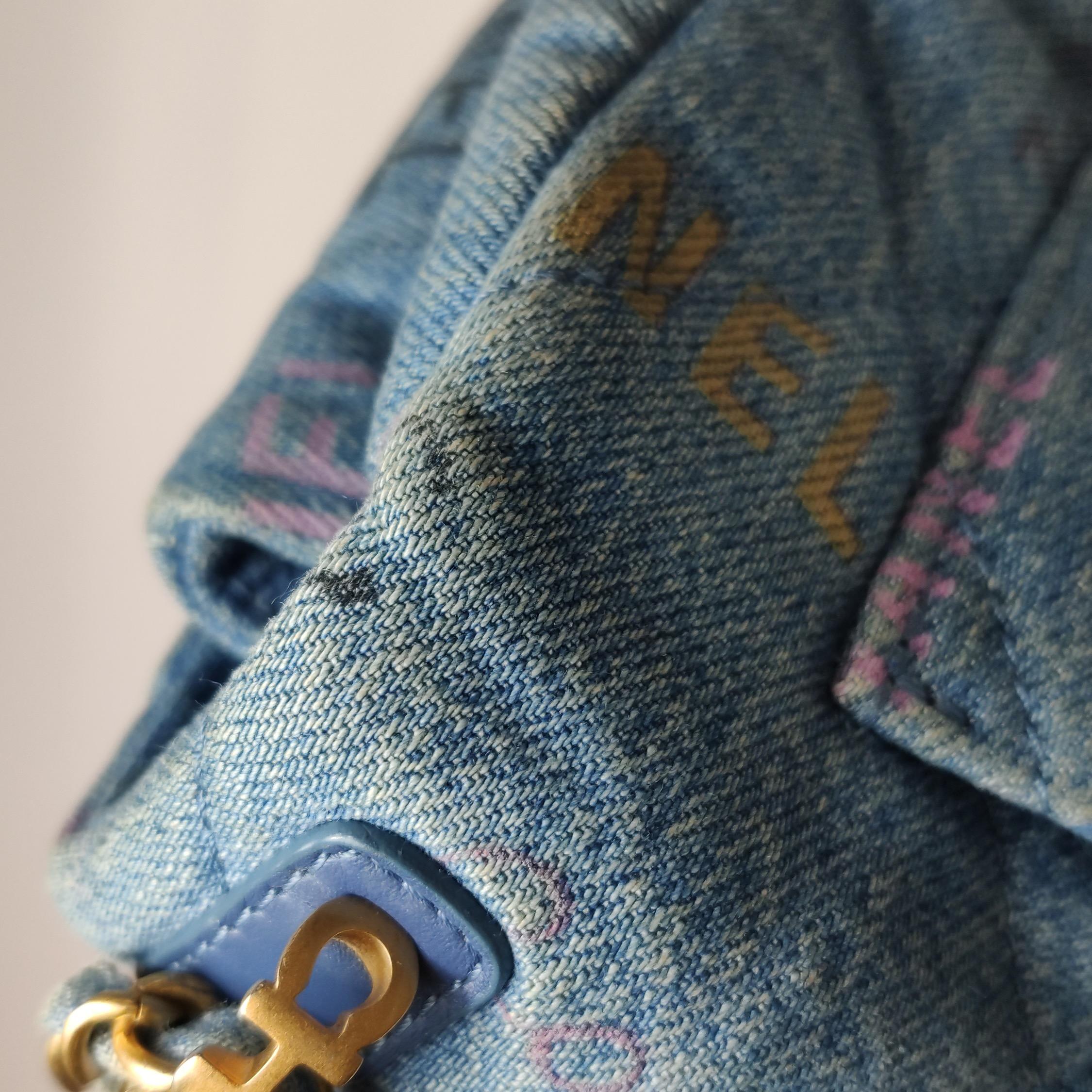 Chanel Classic Flap Mini Rectangular Blue Denim Jeans Gold Hardware Microchip en vente 15