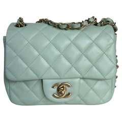 Chanel Classic Flap Mini Square Bolso Crossbody de piel de cordero azul menta, 2014