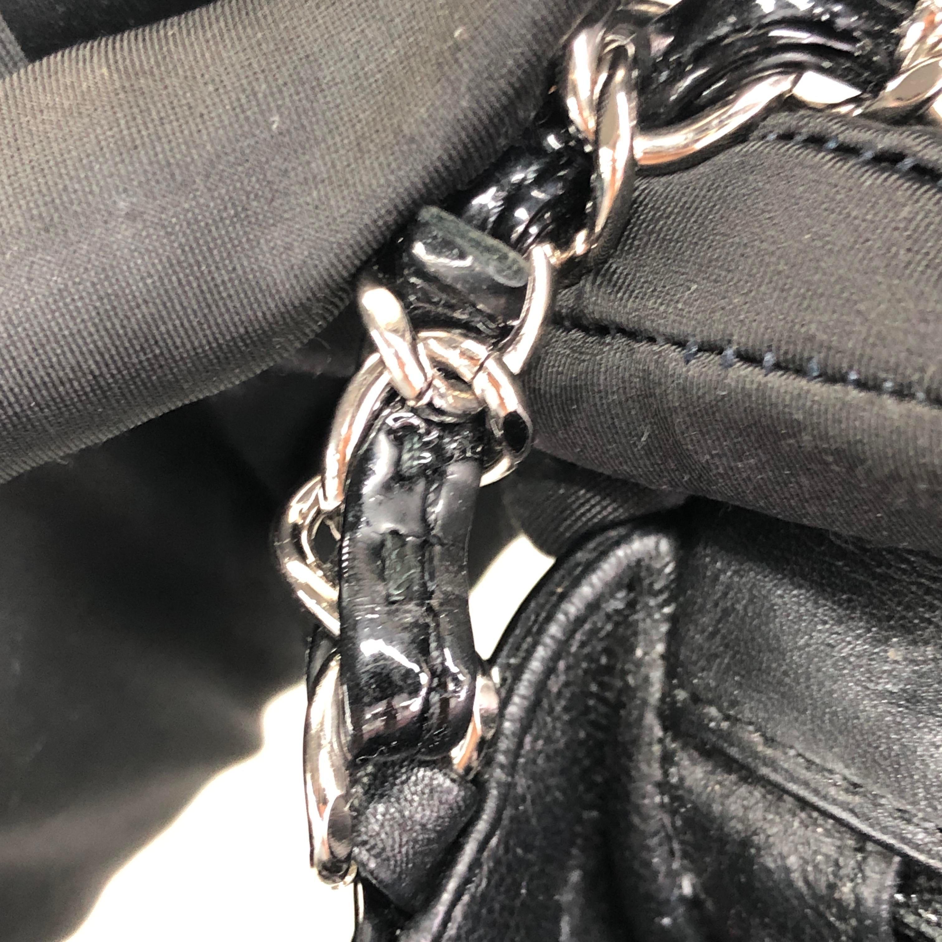 Chanel Classic Flap Mini Square Bolso de piel de cordero charol negro 2014 en venta 7
