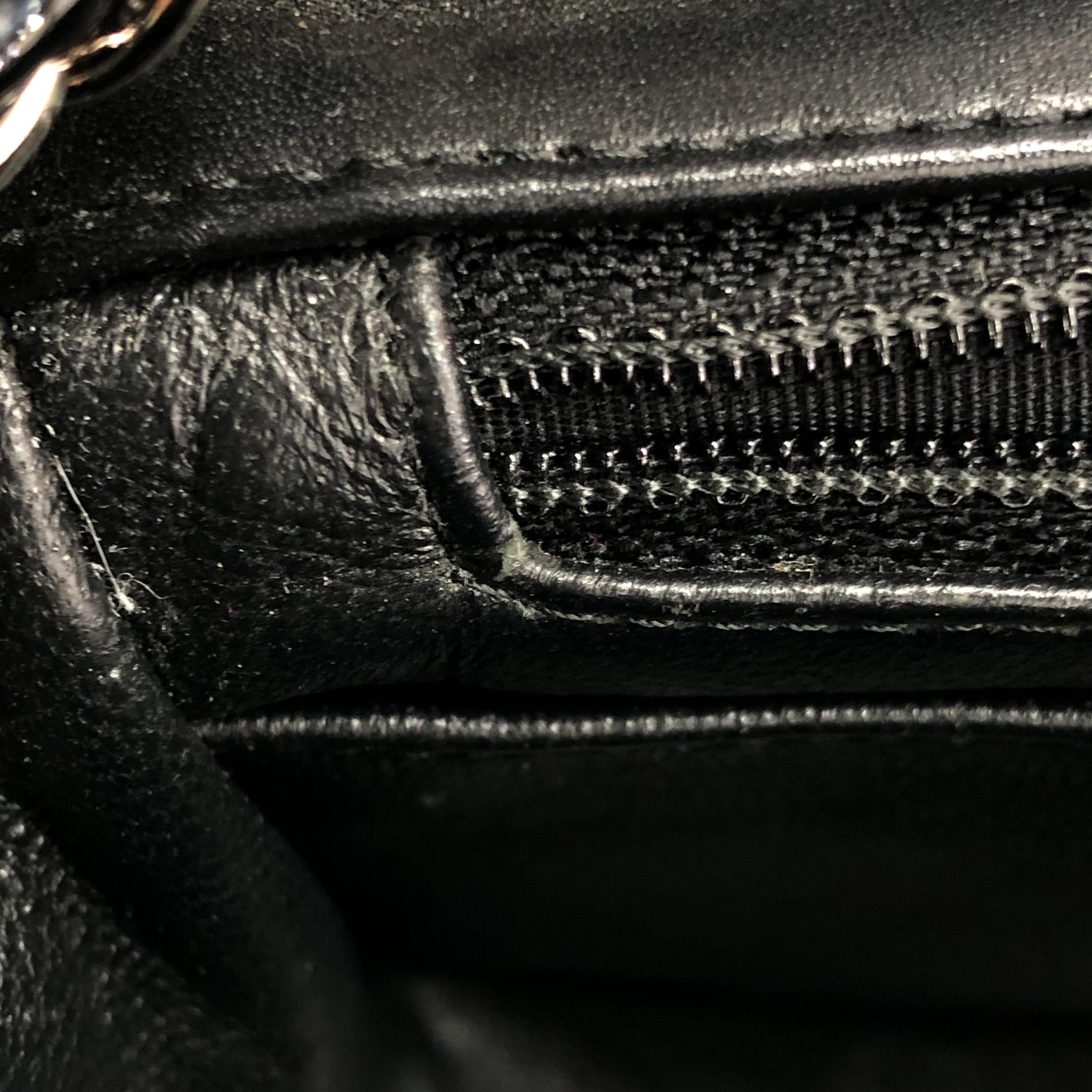Chanel Classic Flap Mini Square Bolso de piel de cordero charol negro 2014 en venta 9