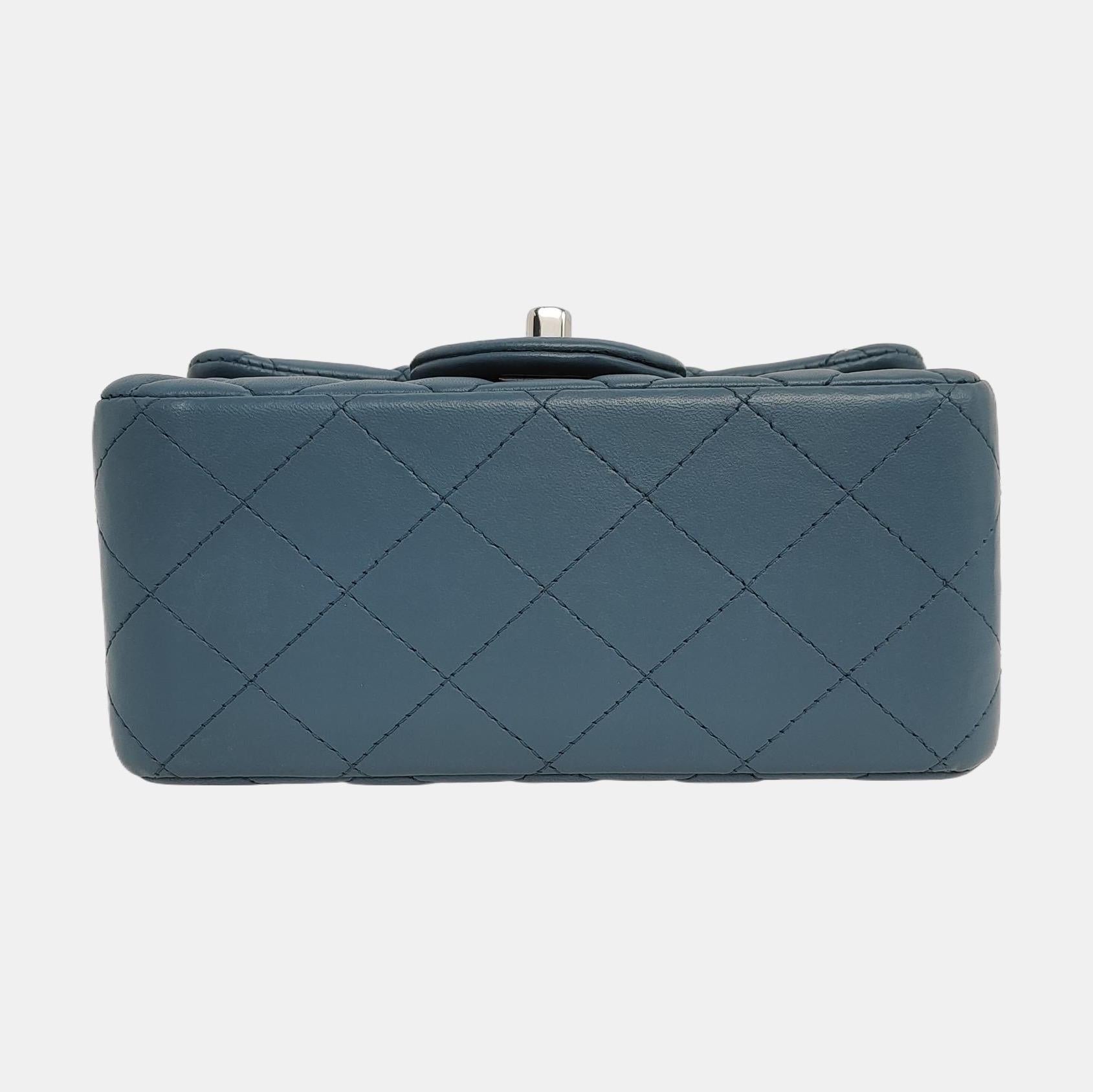 Chanel Classic Flap Mini Square Misty Blue Grey Lammfell Crossbody Tasche, 2012-201 (Grau) im Angebot