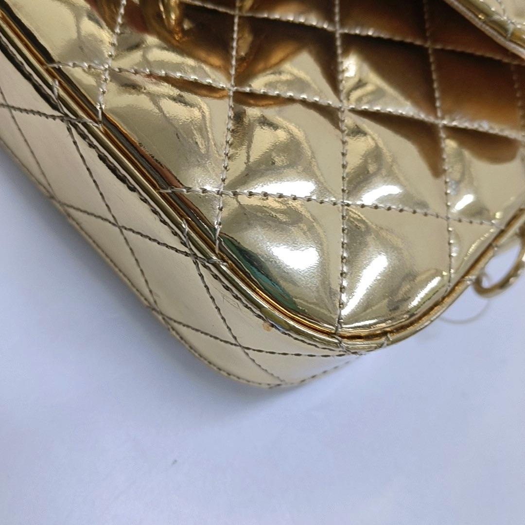 Chanel Classic Flap Mini Square Star Geldbörse Gold Patent Kalbsleder Spiegel G im Angebot 13