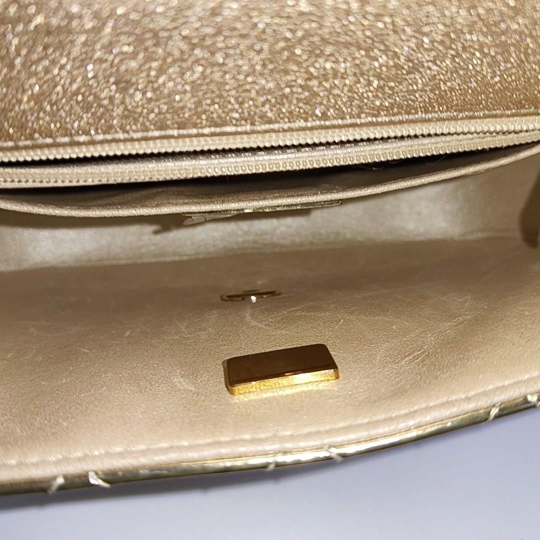 Chanel Classic Flap Mini Square Star Geldbörse Gold Patent Kalbsleder Spiegel G im Angebot 14