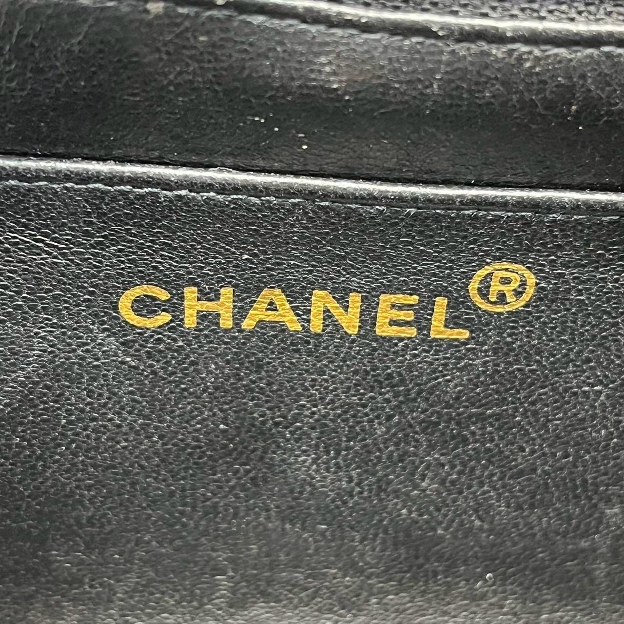 Chanel Classic Flap Mini Square Vintage Black Velvet 24k Gold Hardware 1991-94 en vente 5