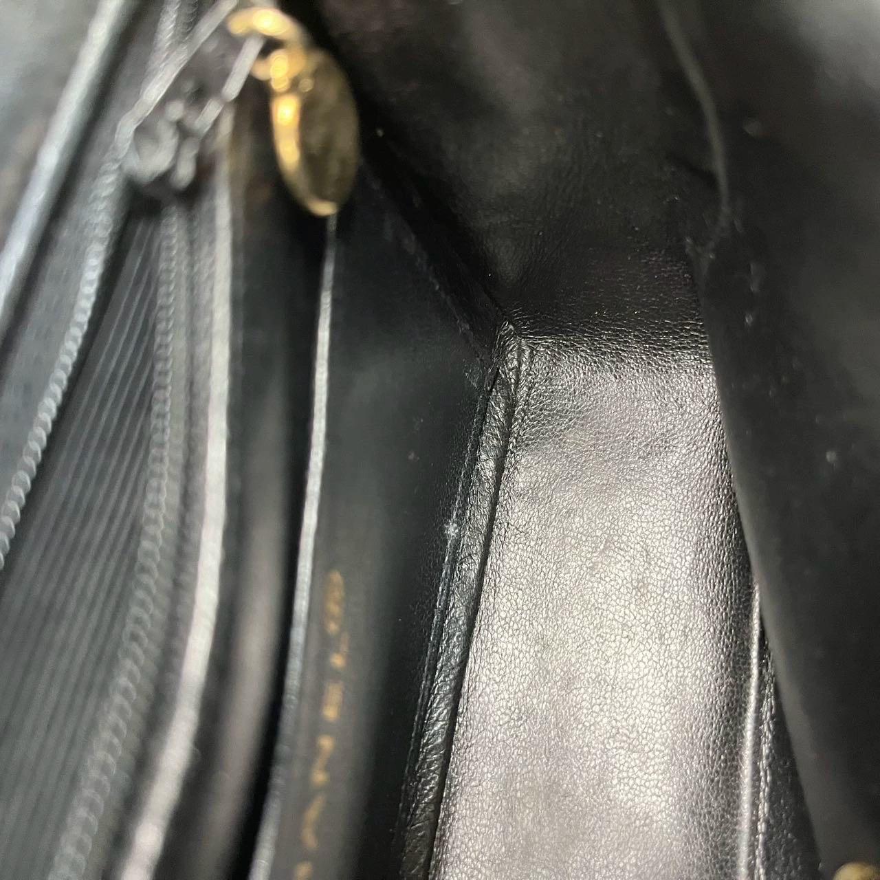 Chanel Classic Flap Mini Square Vintage Black Velvet 24k Gold Hardware 1991-94 en vente 10