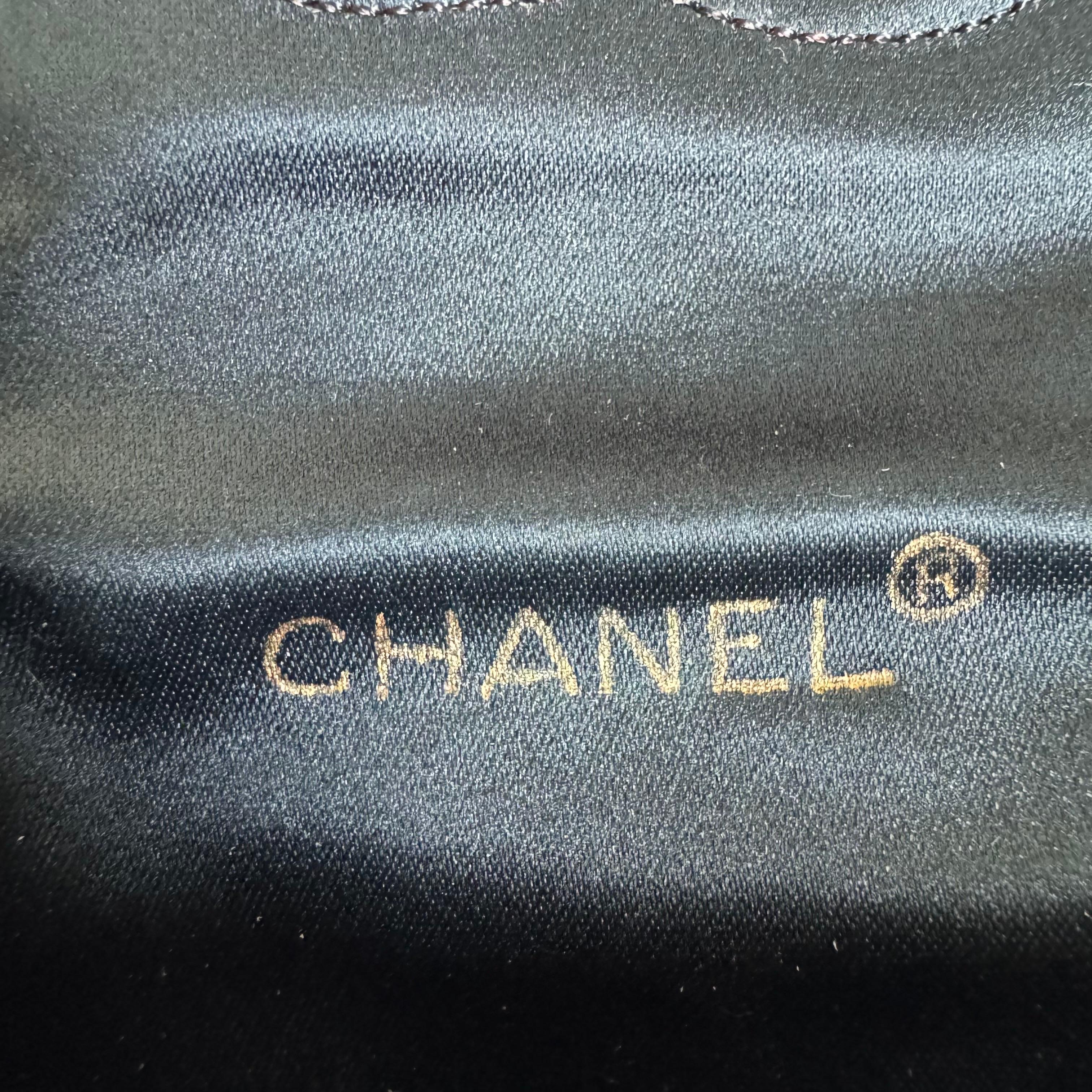 Chanel Classic Flap Mini Vintage Black Silk Gem CC Buckle Crossbody Bag en vente 8