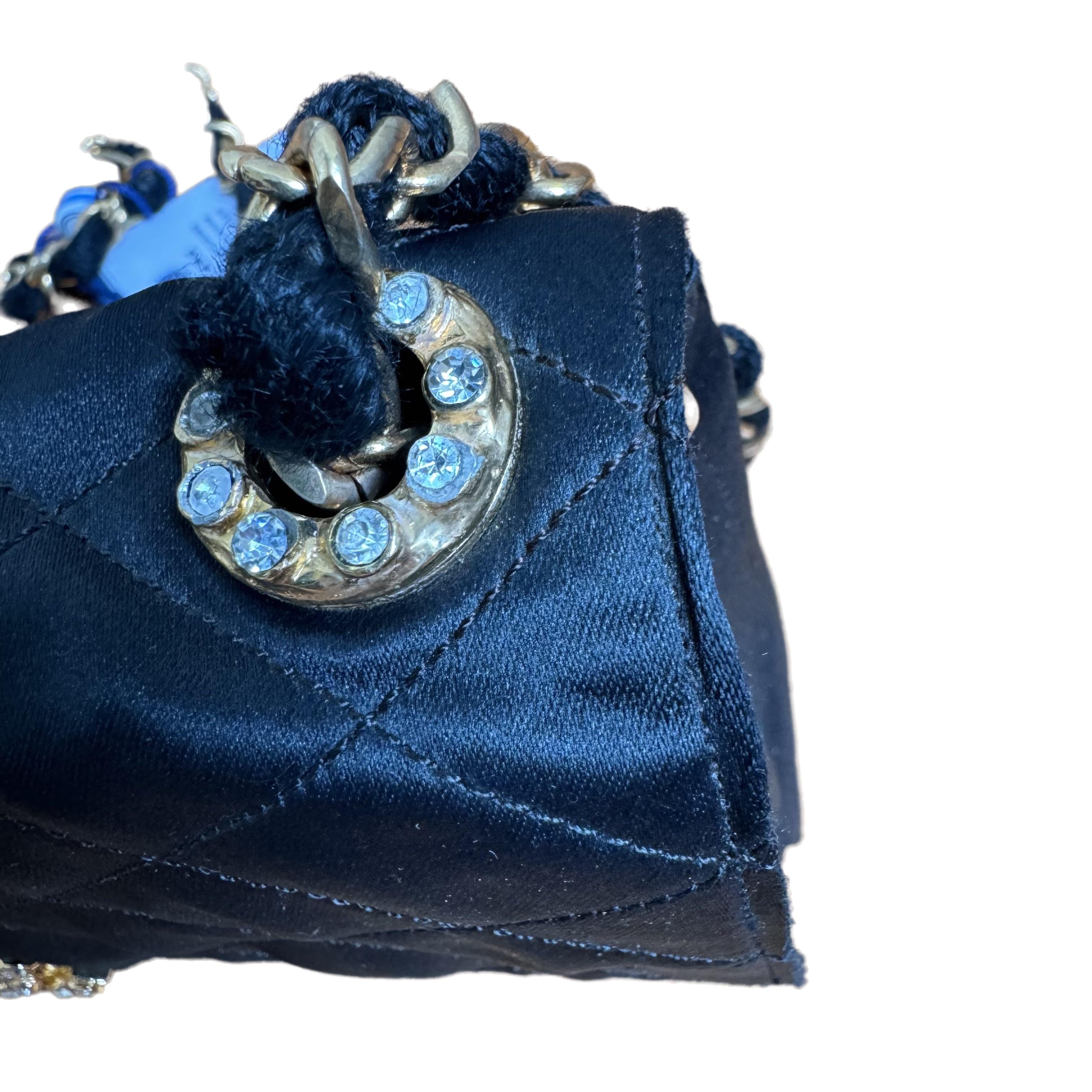 Chanel Classic Flap Mini Vintage Black Silk Gem CC Buckle Crossbody Bag en vente 4