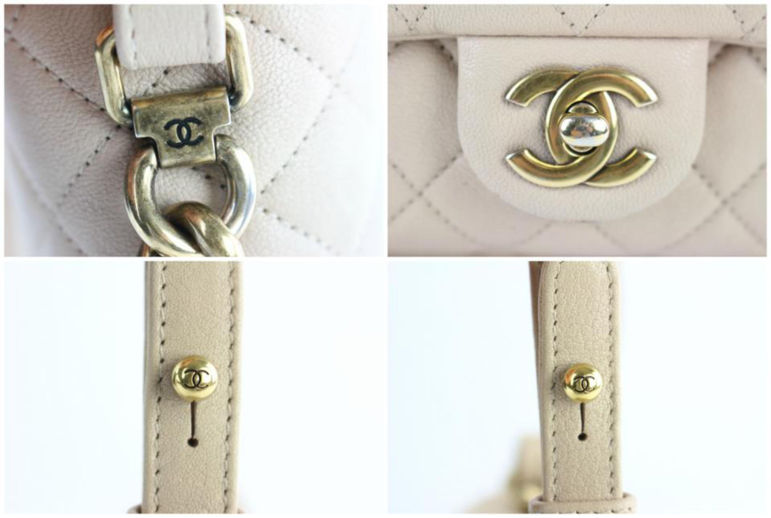 Chanel Classic Flap Quilted 2way Mini 2ce0110 Beige Leather Cross Body Bag In Excellent Condition For Sale In Forest Hills, NY