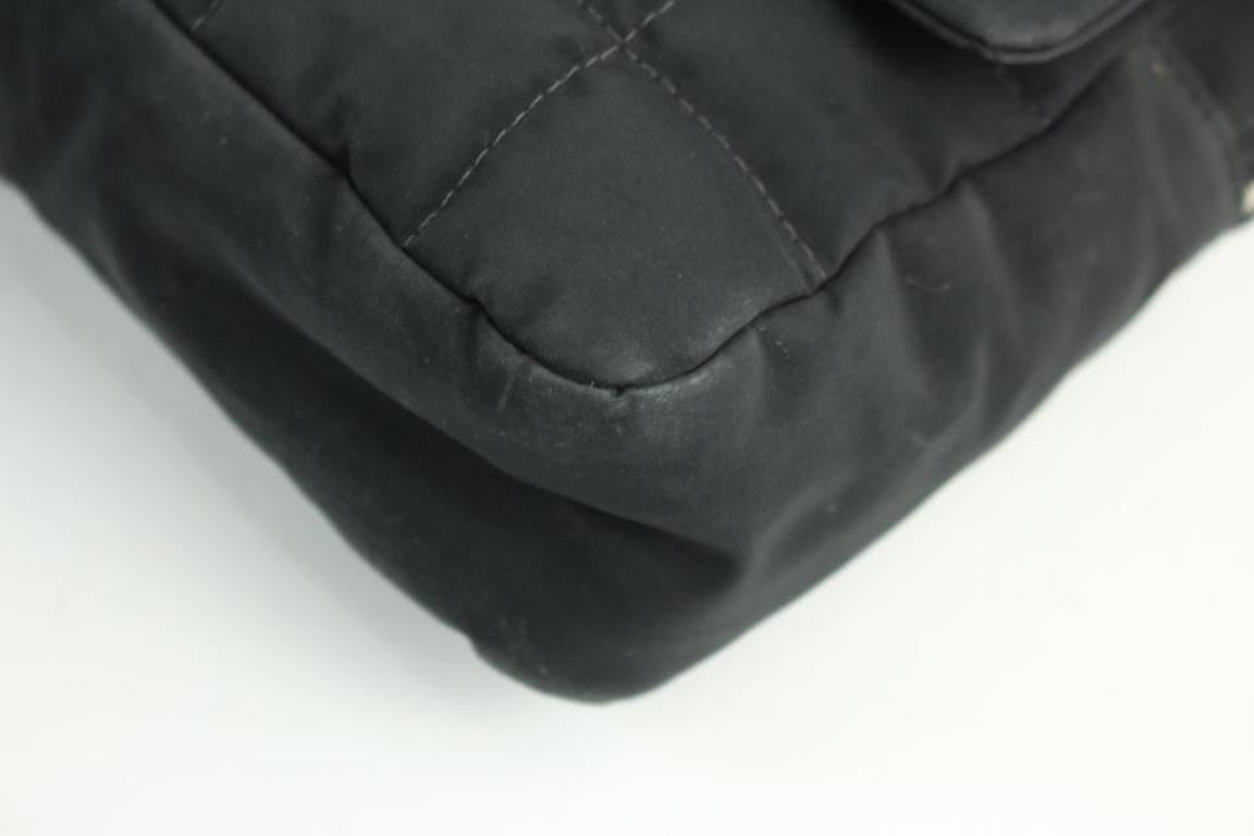 Chanel Classic Flap Quilted Jumbo Shw 25cca12317 Black Shoulder Bag For Sale 4