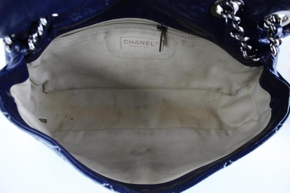 Women's Chanel Classic Flap Quilted Surpique 219133 Navy Blue Leather Shoulder Bag For Sale