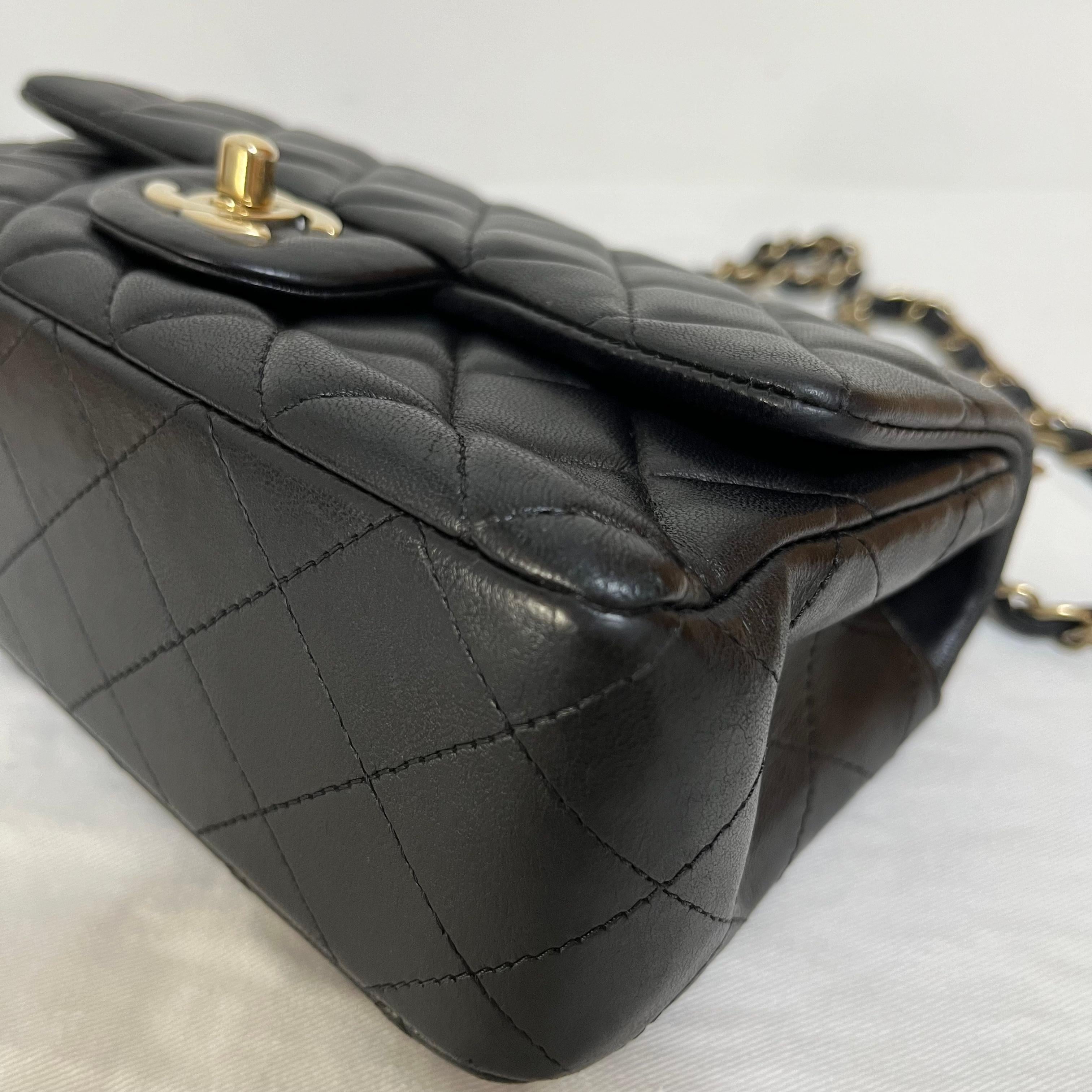 Chanel Classic Flap Rectangular Mini 2014 Black Lambskin Leather Gold Hardware en vente 3