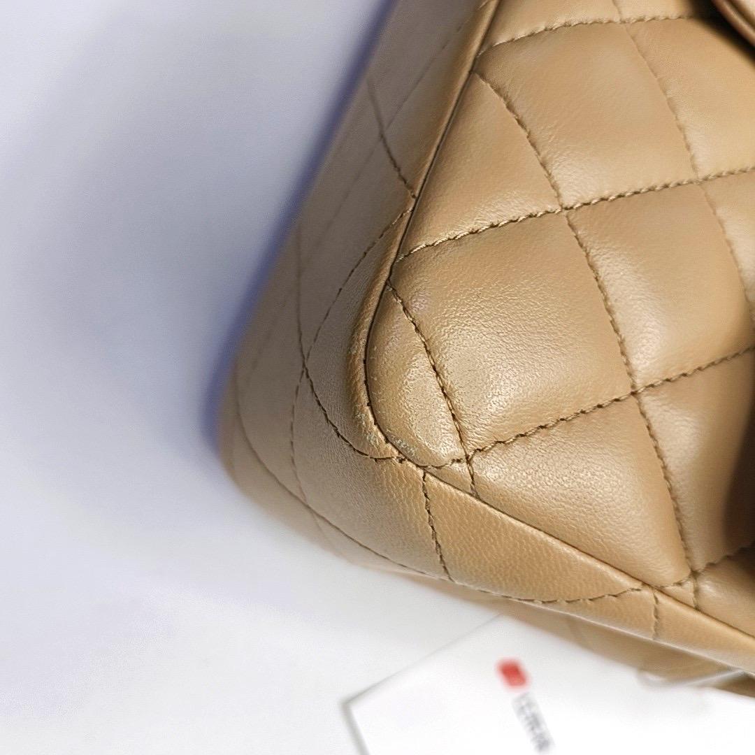 Chanel Classic Flap rectangulaire Mini Beige Lambskin Silver Hardware 2018 en vente 5