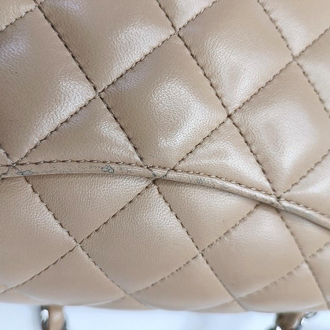 Chanel Classic Flap rectangulaire Mini Beige Lambskin Silver Hardware 2018 en vente 6
