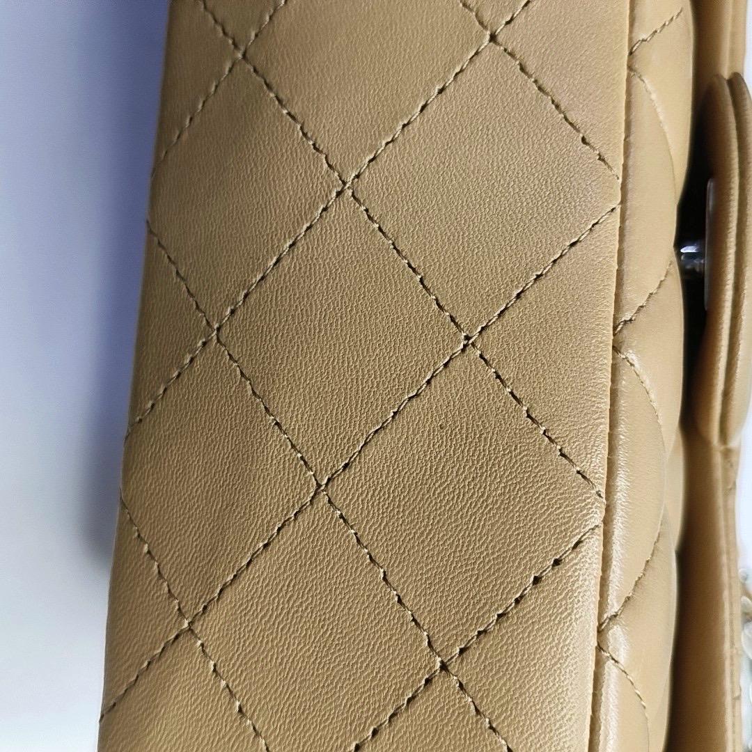 Chanel Classic Flap rectangulaire Mini Beige Lambskin Silver Hardware 2018 en vente 7