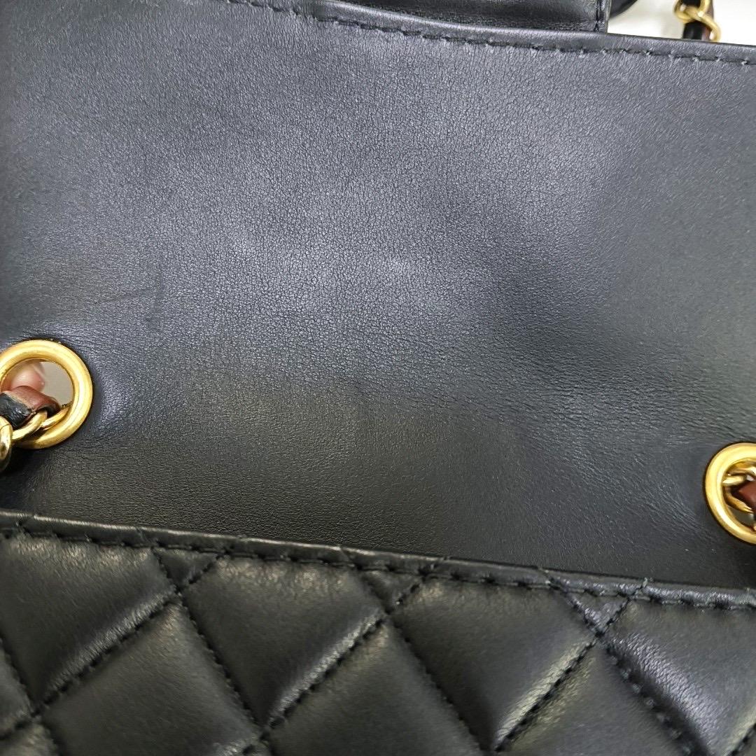 Chanel Classic Flap Rettangolare Mini in pelle di agnello nera e bordeaux Oro Ha in vendita 7