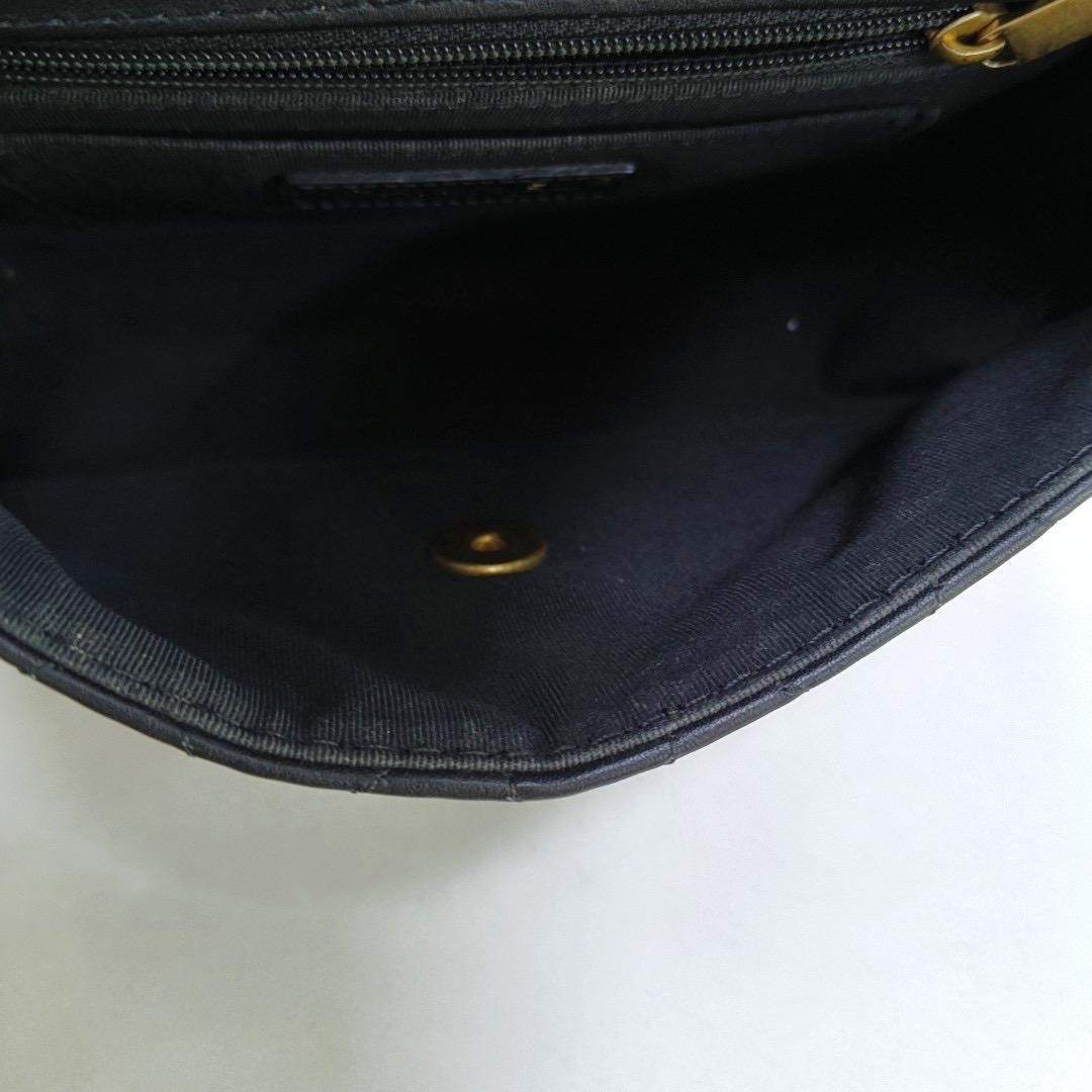 Chanel Classic Flap Rettangolare Mini in pelle di agnello nera e bordeaux Oro Ha in vendita 2