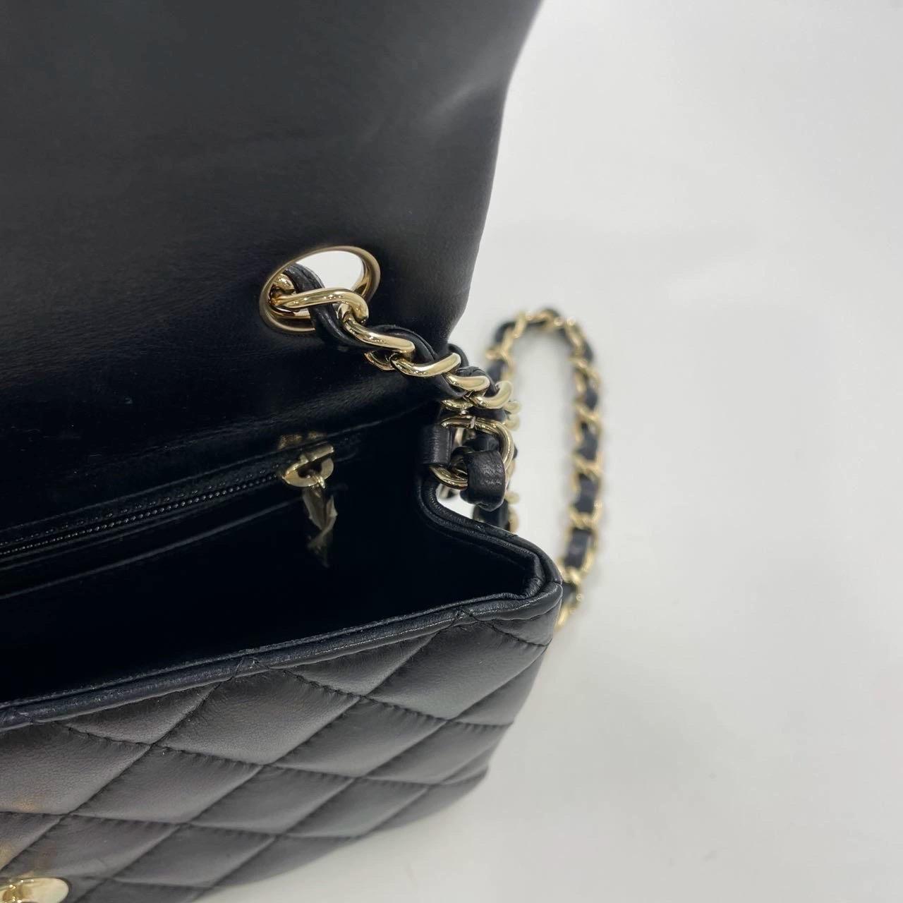 Chanel Classic Flap Rectangular Mini Black Lambskin Leather Gold HW 2016-17 For Sale 11